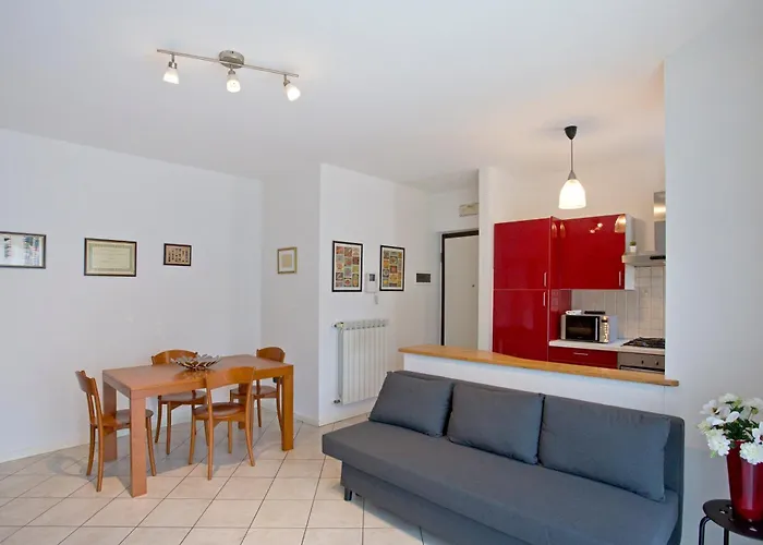 Casa Dei Filati, Cosy Flat With Garden And Parking Close To Lucca