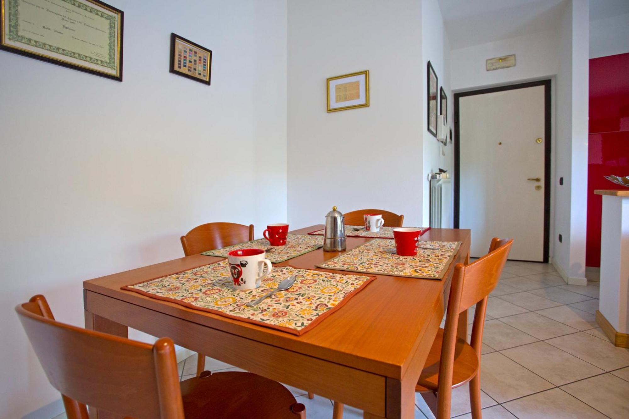 Apartment Casa Dei Filati, Cosy Flat With Garden And Parking Close To